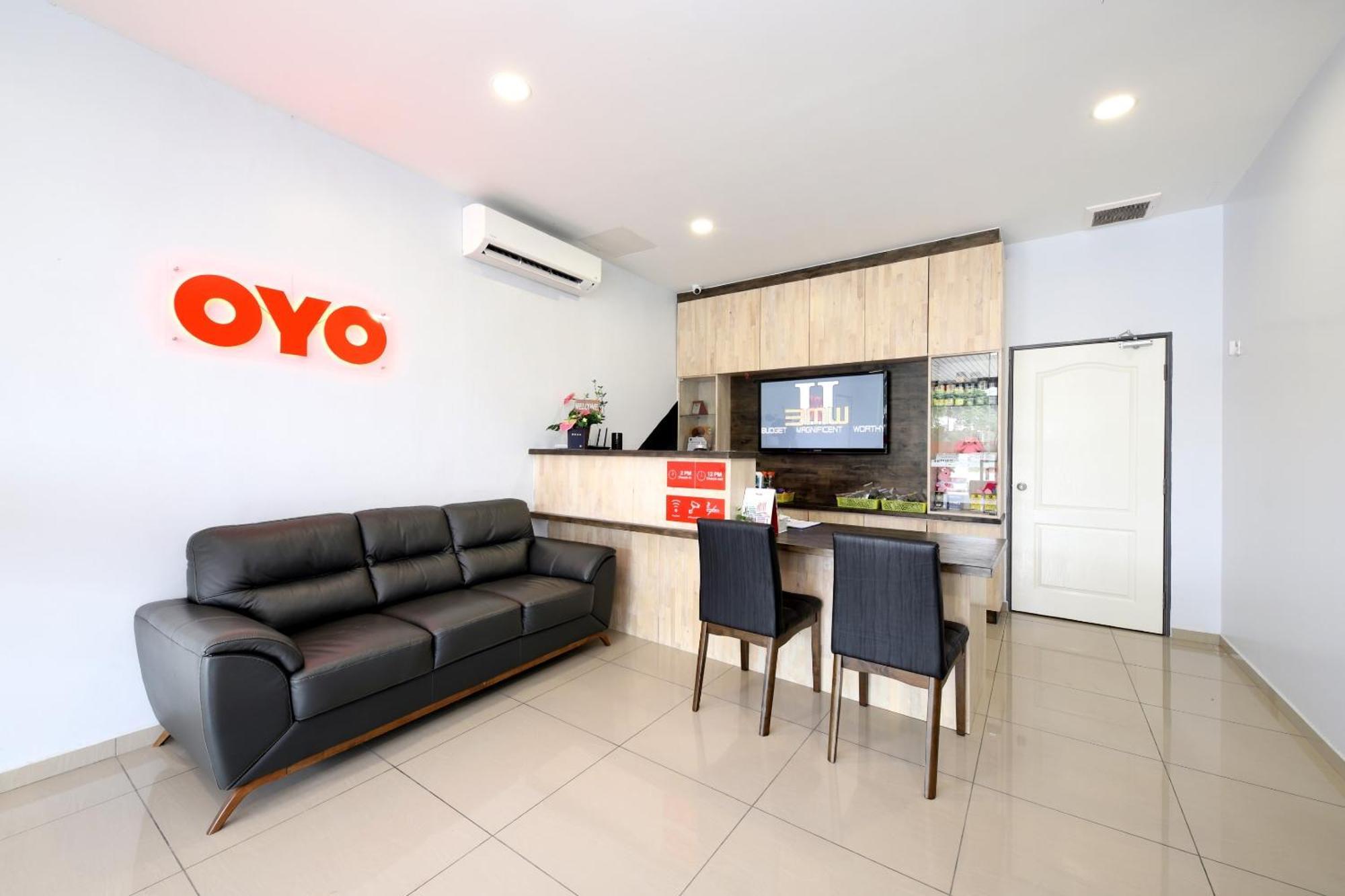 Oyo 778 Bmw 2 Hotel Muar Extérieur photo