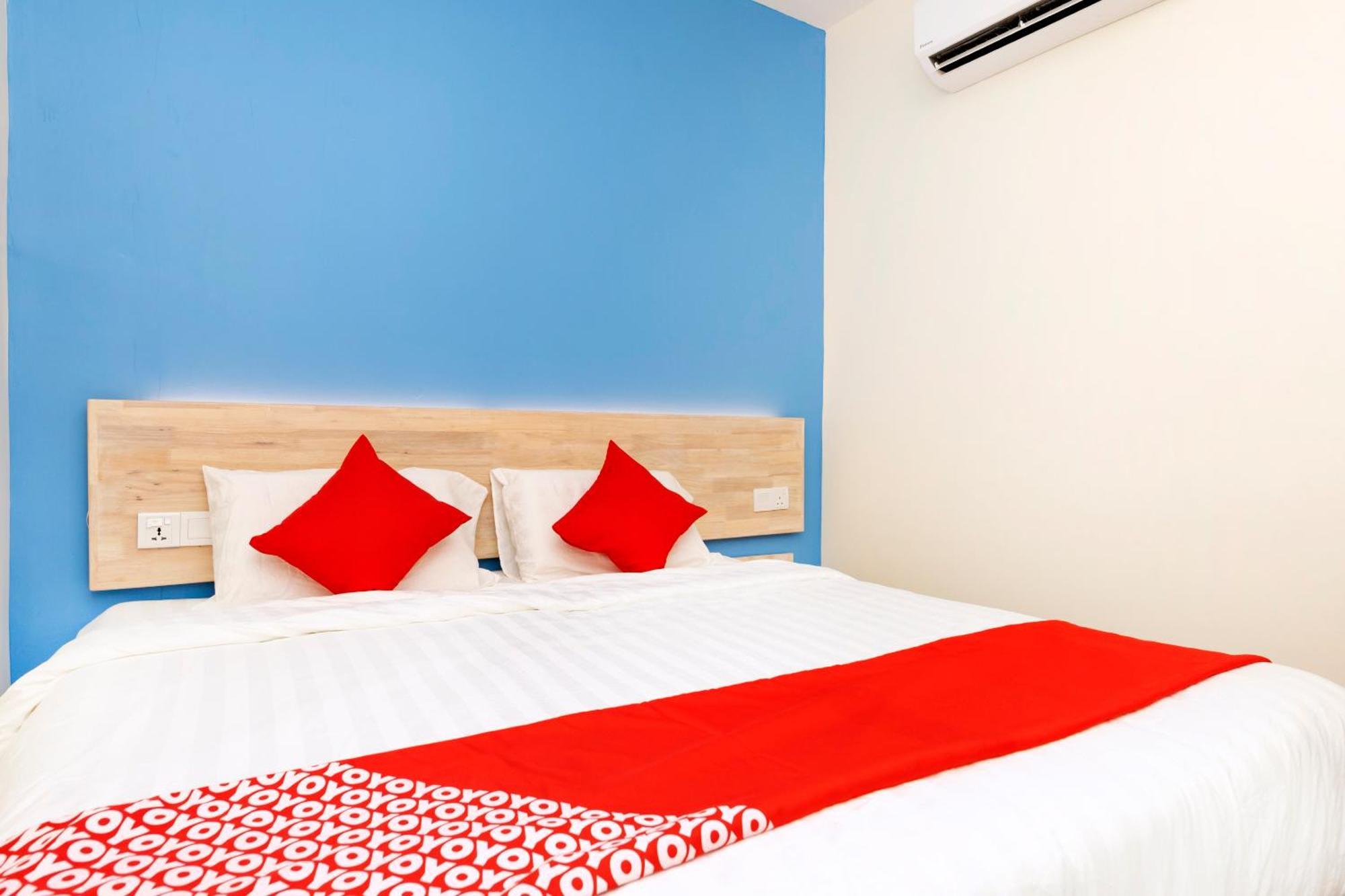 Oyo 778 Bmw 2 Hotel Muar Extérieur photo