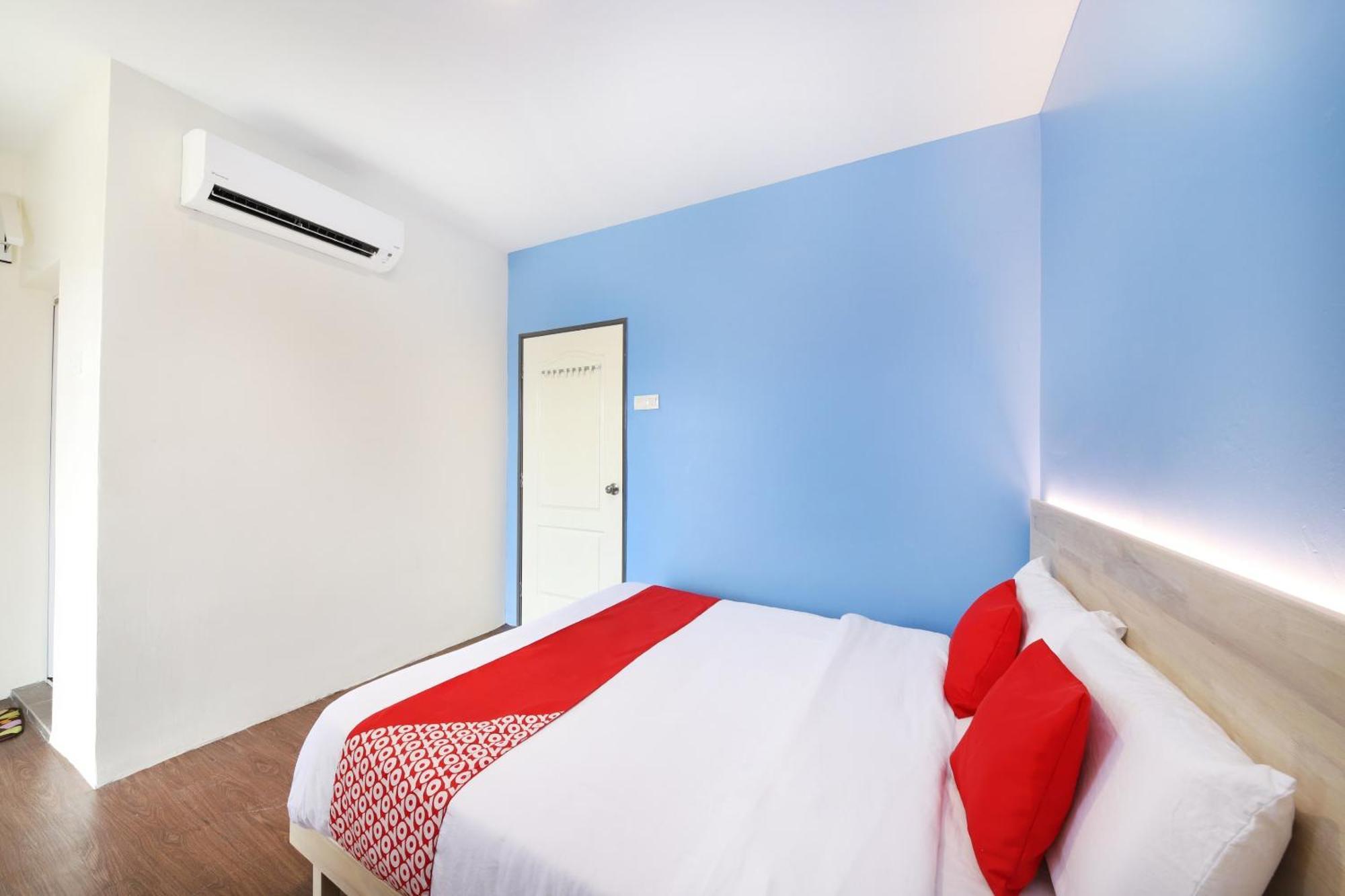 Oyo 778 Bmw 2 Hotel Muar Extérieur photo