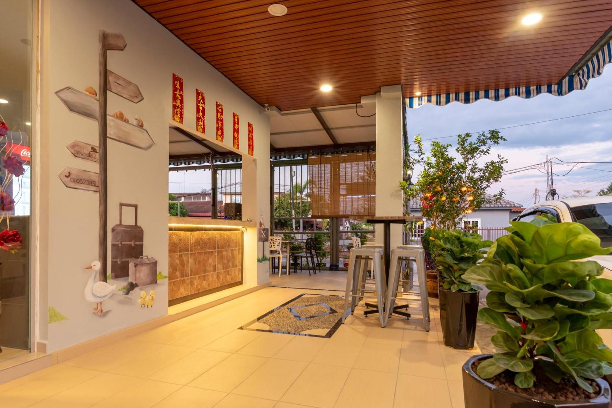 Oyo 778 Bmw 2 Hotel Muar Extérieur photo